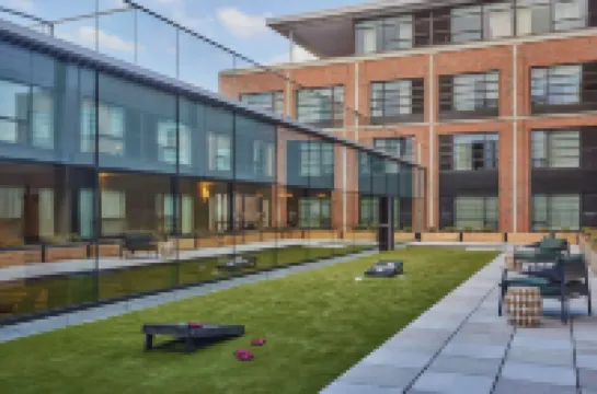 Graduate by Hilton Bloomington Hotéis em 