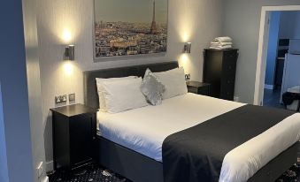 Shores Holiday Apartments