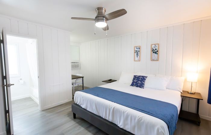 Anchor Bay Inn and Suites