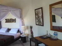 Hotel Uyah Amed Spa Resort Отели рядом с достопримечательностью «Пляж Амед»