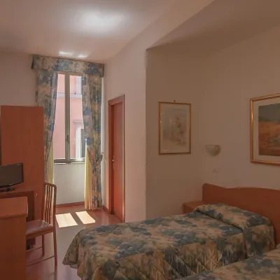 Hotel Tirreno Hotels near Altare Della Patria