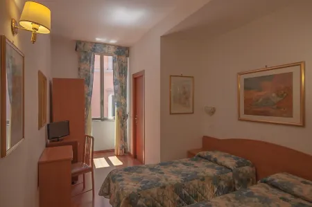 Hotel Tirreno