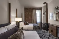 クロスローズ ホテル