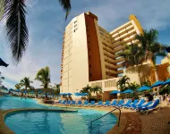 Las Flores Beach Resort - Kolam Renang
