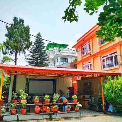 Himal Inn Hotel Exterior