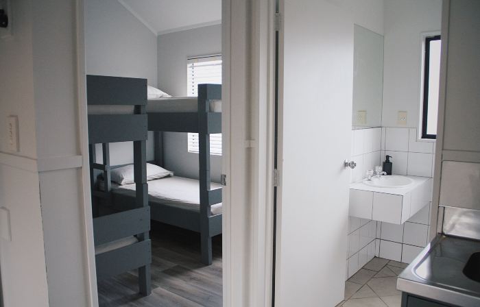 Hugo & Carters Backpackers & Motel