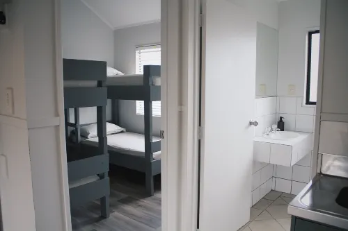 Hugo & Carters Backpackers & Motel - Hostels