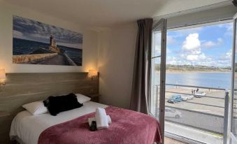 Couett'Hôtel Brest Port de Plaisance, les Pieds Dans l'Eau