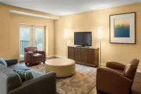 Sheraton Suites Akron Cuyahoga Falls - 4-Star