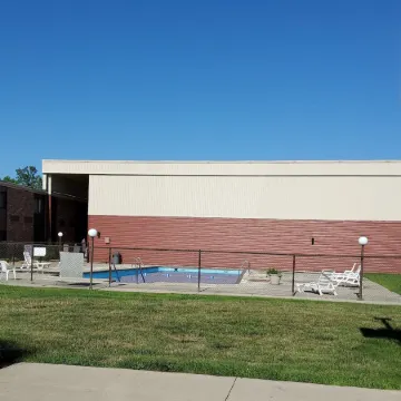 Klopfenstein Inn and Suites