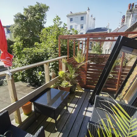 Marine Gardens - Central - by Brighton Holiday Lets