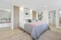 Crystal Shores Sunshine Beach Hôtels à : 