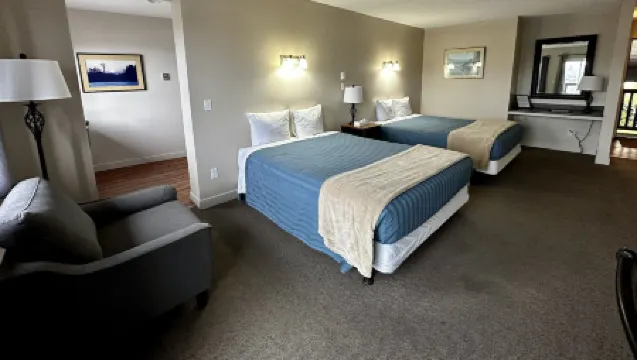 West Coast Motel on the Harbour