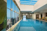 Four Points by Sheraton Kuwait Hotels in Rabia