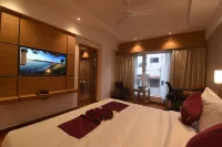 Emerald Clarks Inn Suites