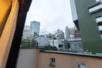 โรงแรมดาวเทียมร็อปปองกิ