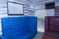 Starexx Luxury Apartment Hotels in Loburo