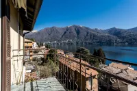 Co-b730-Alem2bt - Lovely Apartment Overlooking the Lake - parking