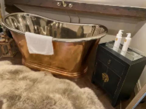 ポッピーレッドのハイブ ホークスヘッドのホテル