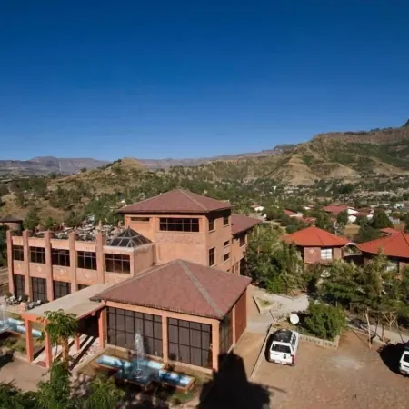Lal Hotel and Spa
