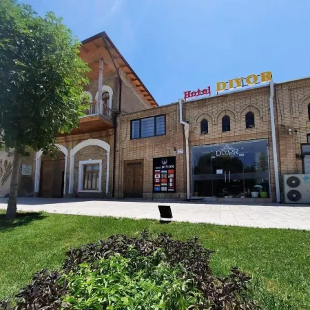 Hotel Diyor