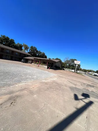 Economy Inn Express Отели в г. Полс Вэлли