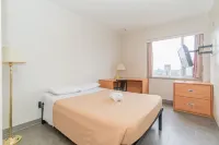 University of Ottawa Residence Hotels near Parliament Hill