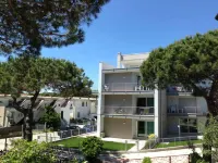 Modern Flat by the Beach-Beahost