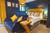 Bel and the Dragon-Churt Hotels in Hindhead