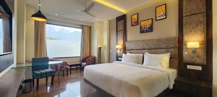 Portola Hotel by Parkside Hotels in Kangra