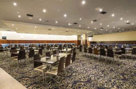 Nightcap at Seaford Hotel Отели в г. Каррум Даунс