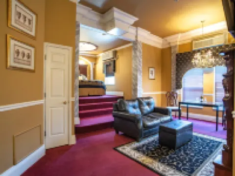 แอนนิเวอร์ซารี อินน์ - บอยส์ โรงแรมในบอยซี