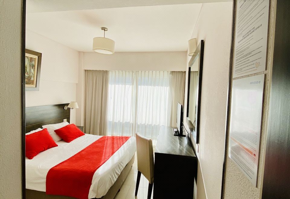 Hotel Globales Republica Over view