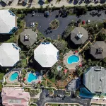 Coastal Oasis Classic Condo With Garden View