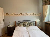 Pension Amadeus & Apartments Hotels near State Castle and Chateau Český Krumlov