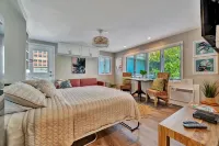 The Seashell Suites - 2-Star