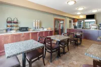 Super 8 by Wyndham Fort Saskatchewan Hotels in Fort Saskatchewan