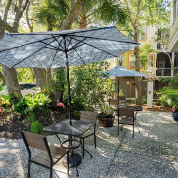 Water's Edge Inn - Adults Only