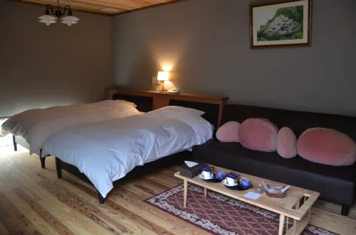 Shimoda Onsen Yunosato Crayon