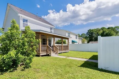 GOLF CART! Remodeled home near Old Town, Xbox!