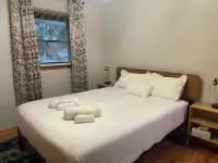 Comfortable 3Br Home-Prime Video, WiFi, Parking Hotels in Schererville
