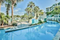 Destin west, Ocean view, walk to the beach, lazy river, hot tubs and 7 pools