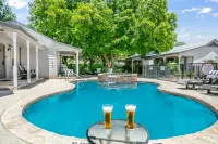 Romantic Retreat - Shared Hot Tub, Hot Tub, Pool, Spa