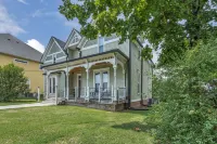 Prime Location with Fully Equipped Kitchenette - Cozy Stylish Retreat Hotels near Publix Super Market at Madison Street Commons
