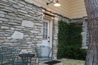 Private Patio and Scenic Creek Views - Elegant Escape