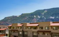 Scenic Views and Convenient Trolley Access - Elegant Retreat