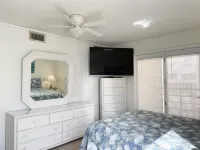 Charming Waterfront Getaway with Sunset Views - Beautiful Retreat