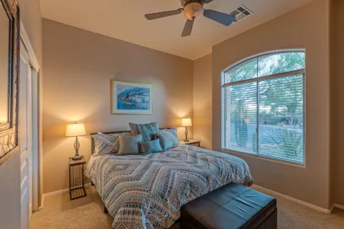 Mountain Views and Resort Amenities - Stunning Oasis Retreat