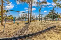 Private Balcony and Resort Amenities - Gorgeous Ocean View Retreat Hotel a Surfside Beach