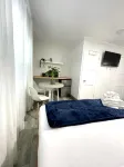 Pool, BBQ Area and Game Zone - Charming Studio Retreat Hotels in Clearwater